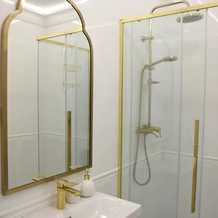 W Centrum Miasta- Park アパート